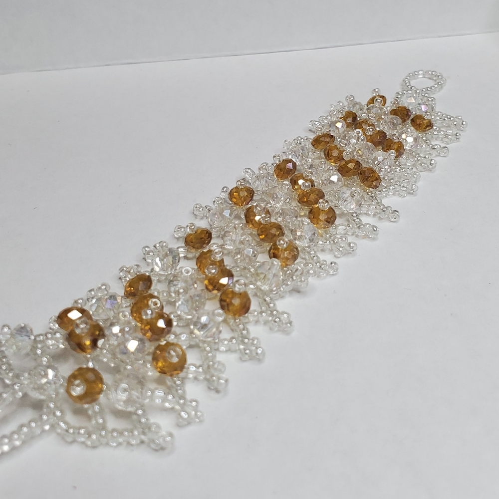 Gold and white full bead bracelet